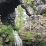 Водопад Куперля и карстовый мост 