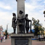 Памятник основателям